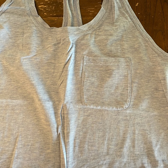 Muscle tee - Picture 2 of 3